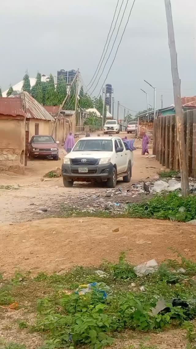 VIDEO 📸: Delivery of 1st Batch of Furniture at UBE School, Kafin Tela, Tudun Wada North by NG-CSDA. 

#fyp #ngcsda #newniger